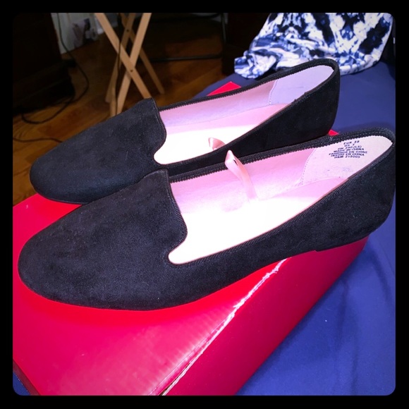 H&M Shoes - NWOT H & M Loafer black flat sz 7